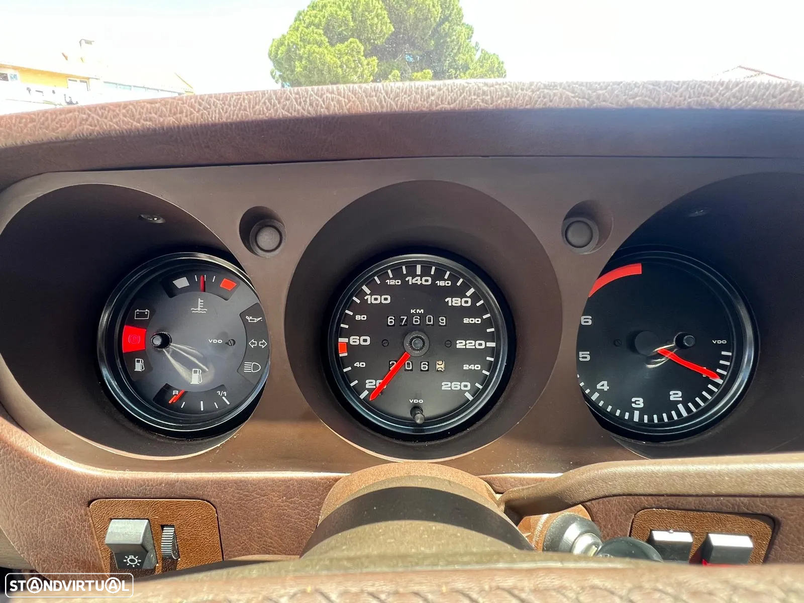 Porsche 924 - 8