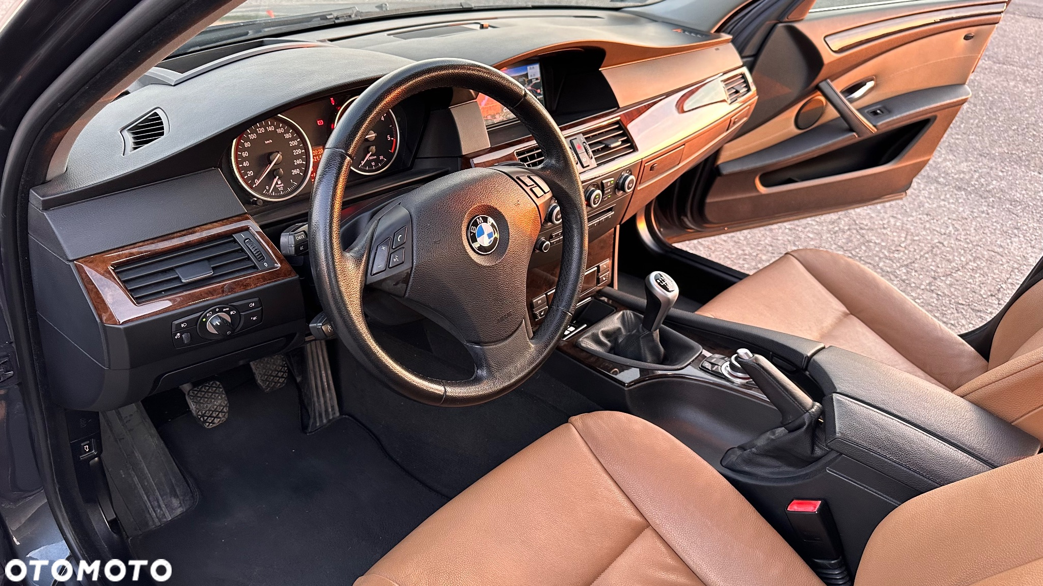 BMW Seria 5 520d - 5