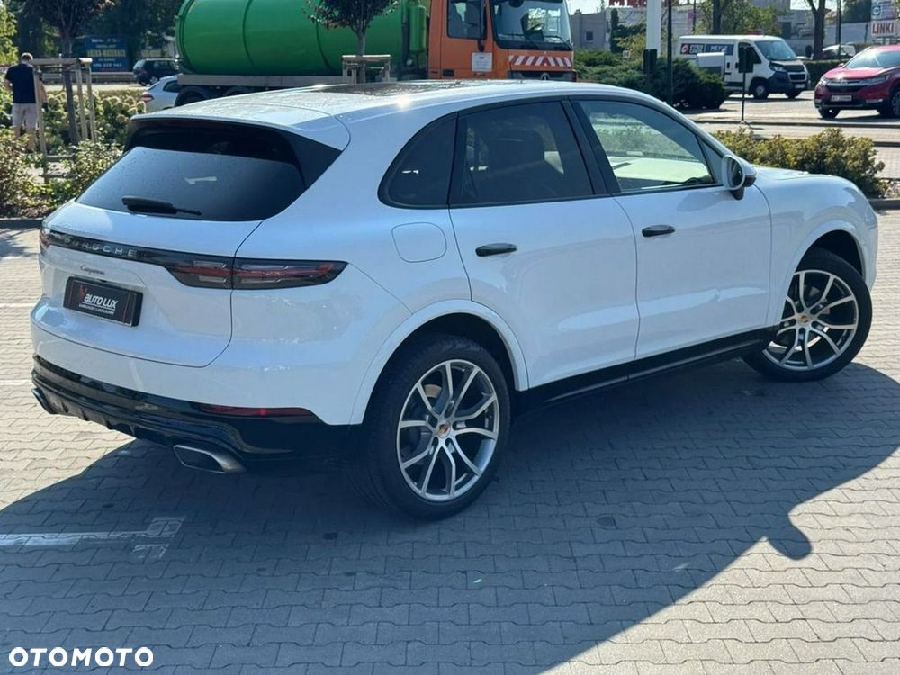 Porsche Cayenne - 8