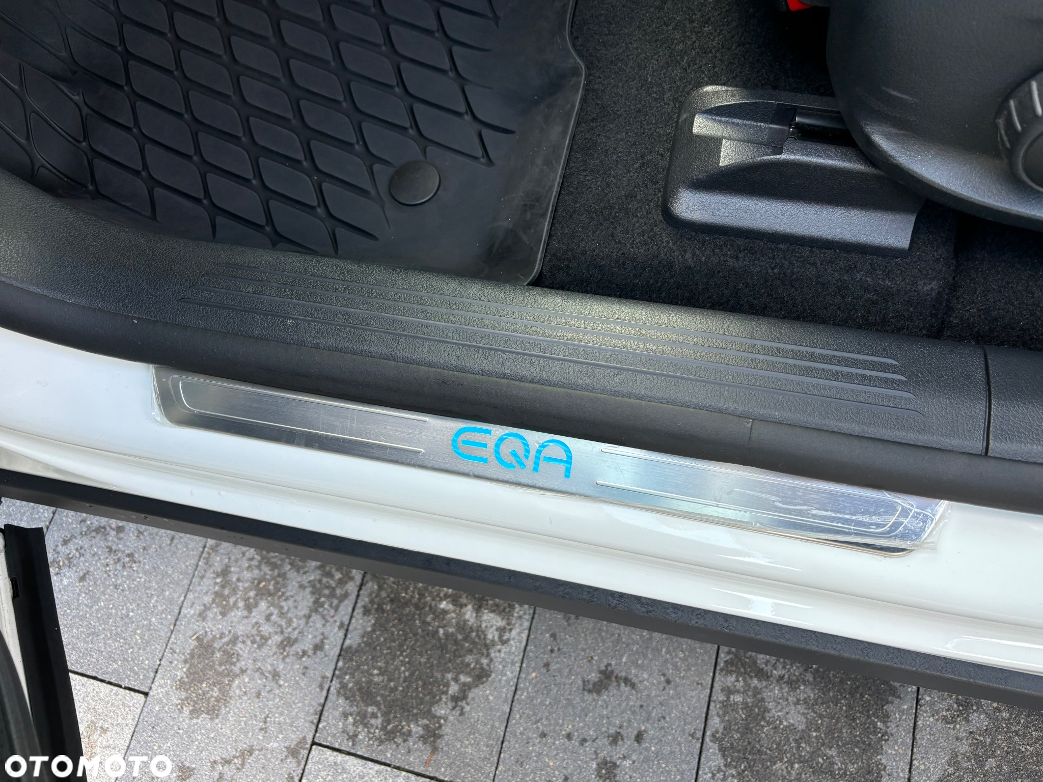 Mercedes-Benz EQA - 18