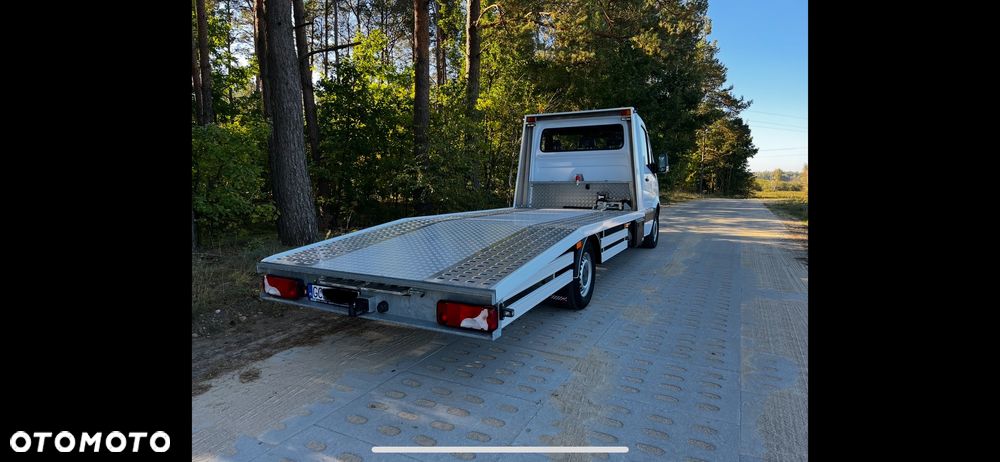 Mercedes-Benz Sprinter - 4