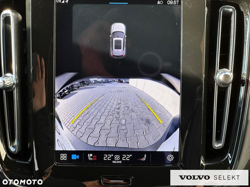 Volvo XC 40 - 25