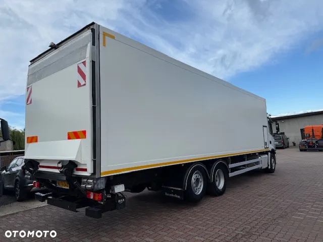 Mercedes-Benz Antos 2527 6x2 Chłodnia 22palety Euro 6 - 4