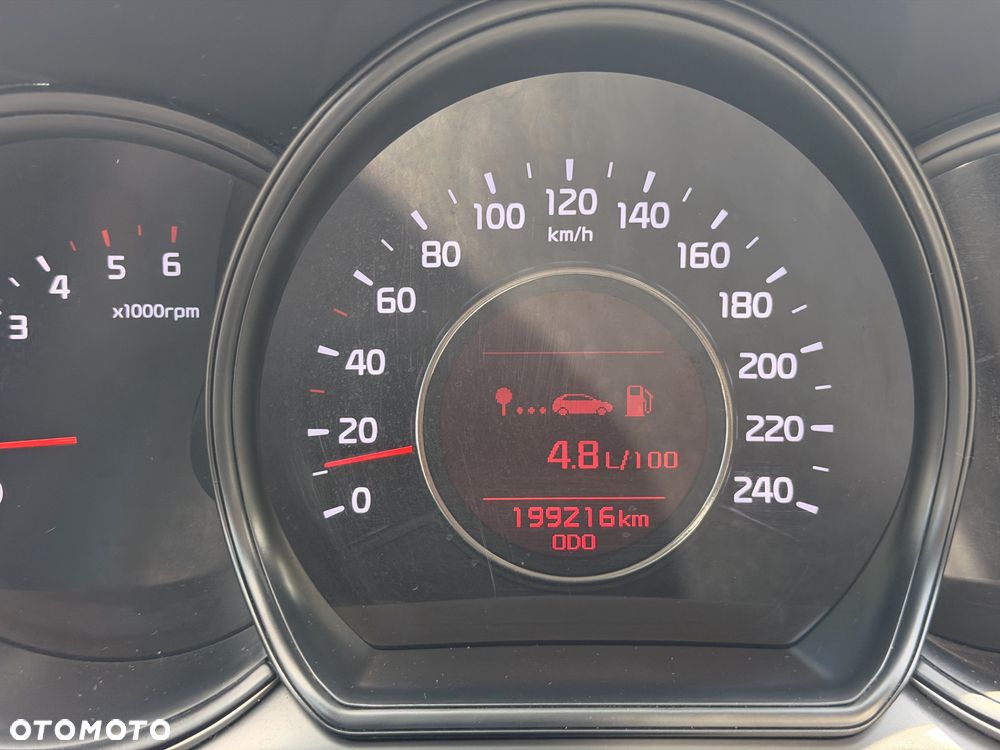 Kia Ceed - 7