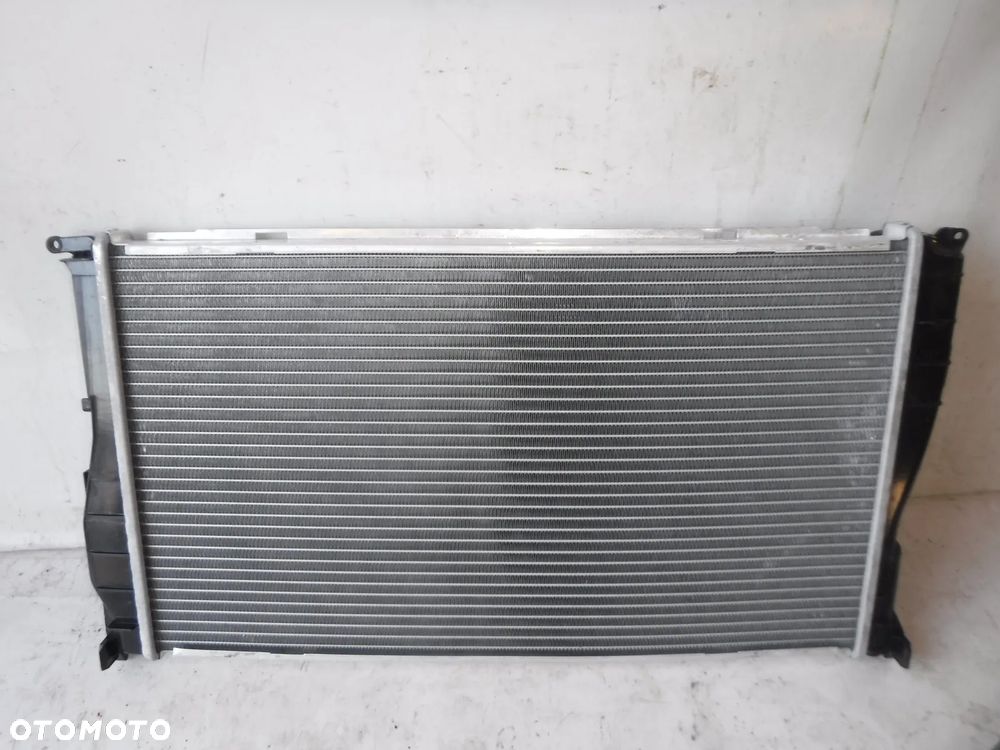 nowa chłodnica wody 2,0 3,0 BMW 3 (E90), 3 (E91), 3 (E92), 3 (E93), X1 (E84), Z4 (E89) - 3
