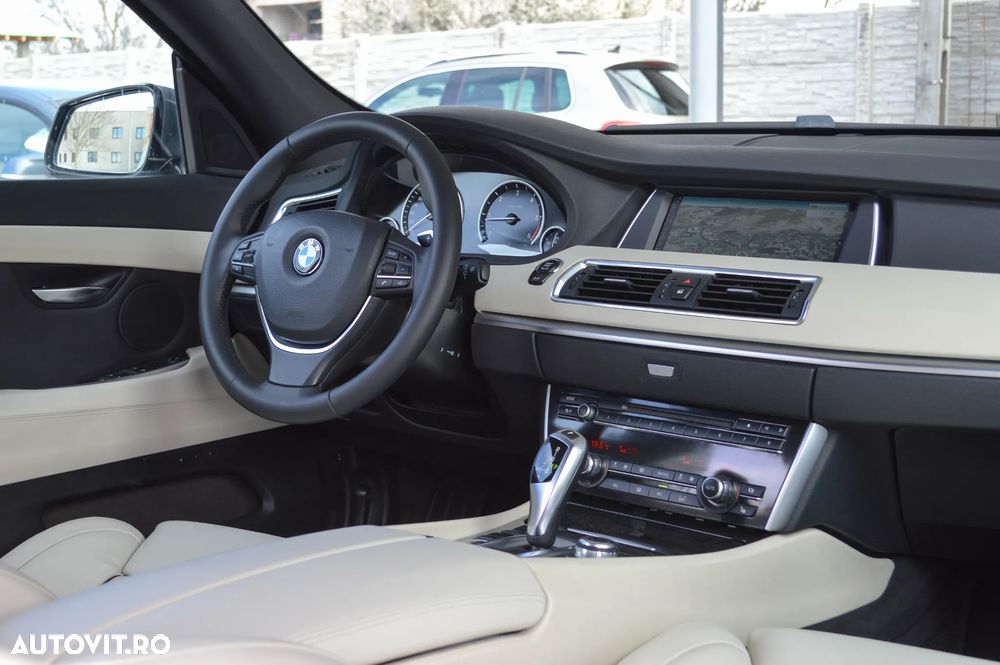 BMW Seria 5 520d Aut. Luxury Line - 4
