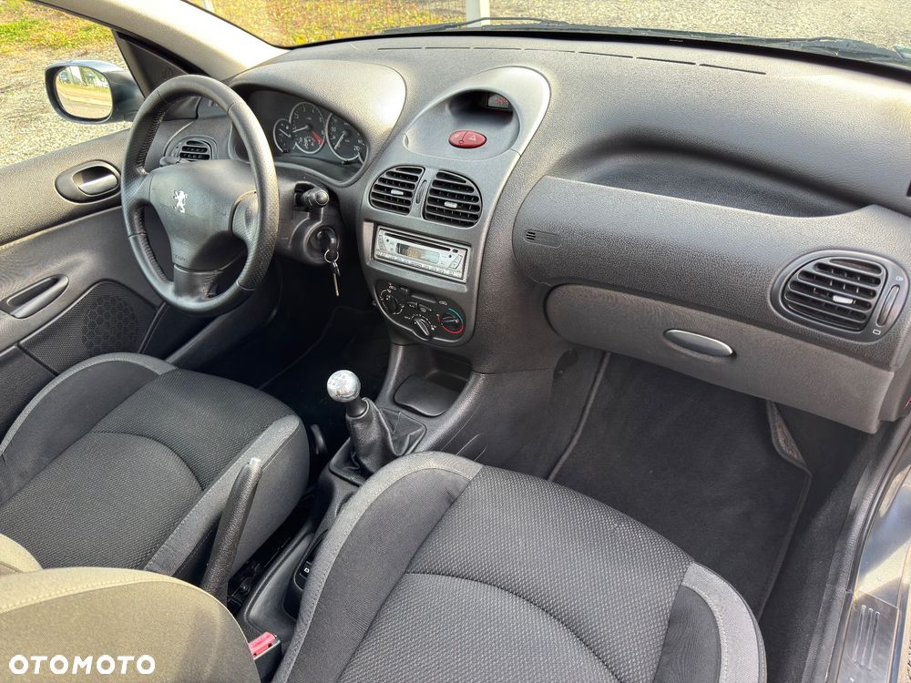 Peugeot 206 1.4 Quiksilver - 24