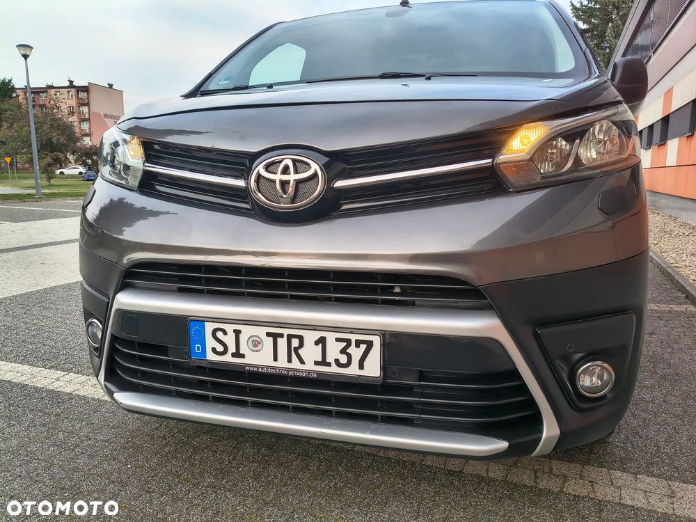 Toyota PROACE NOWY MODEL 1.5 D-4D (120KM) (L2H1) (EURO,6) KLIMA FULL OPCJA STAN IDEALNY NIE MA RDZY 100% BEZWYPADKOWY SERWIS A.S.O. DO KOŃCA ! ! ! - 32