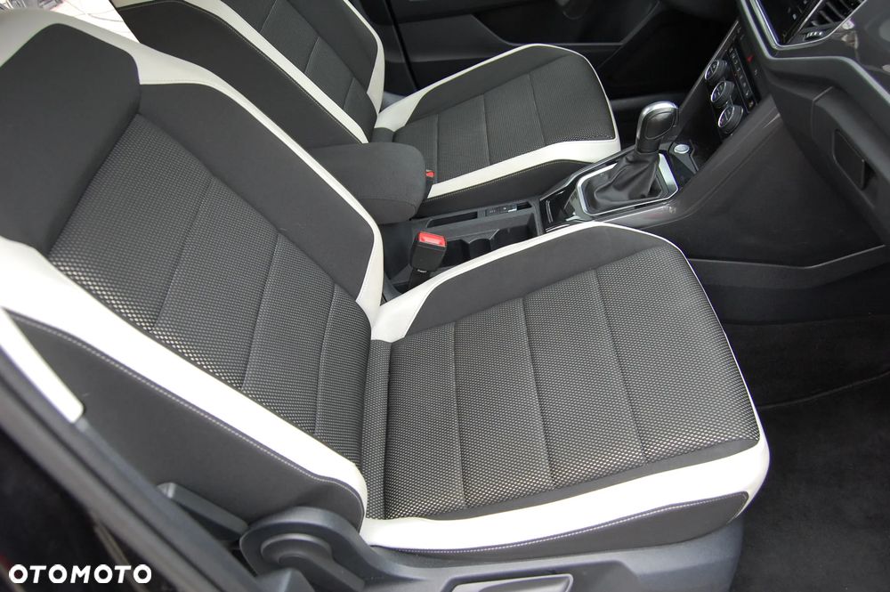 Volkswagen T-Roc - 30
