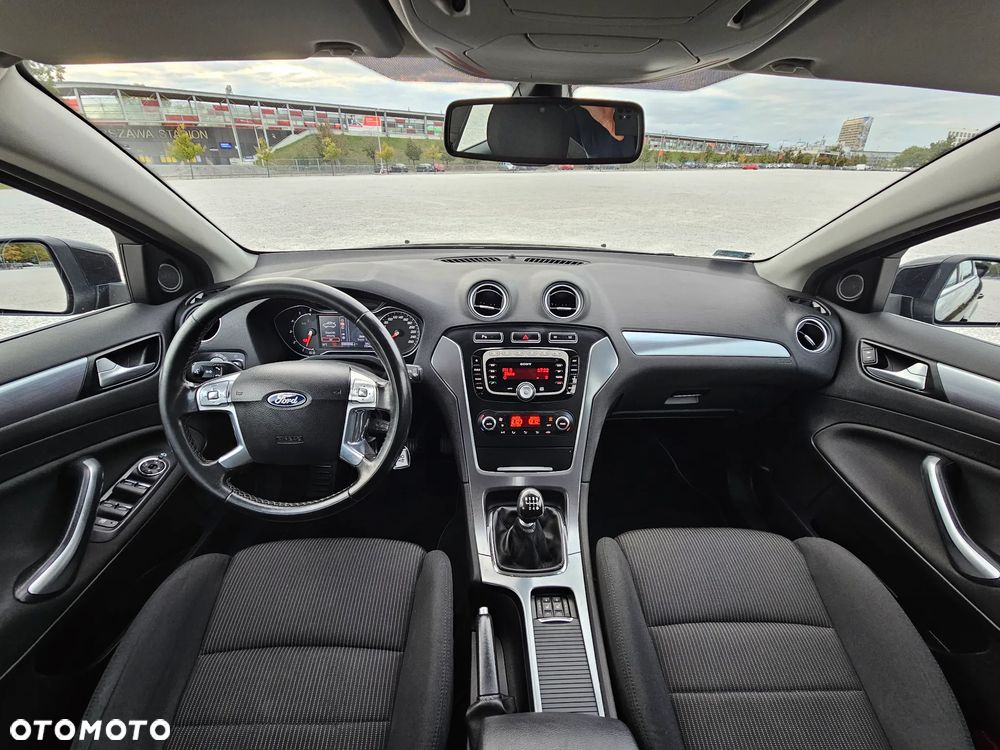 Ford Mondeo 2.0 TDCi Titanium - 17