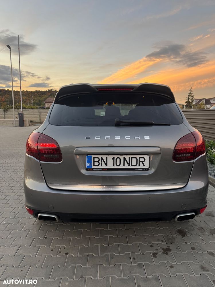 Porsche Cayenne Diesel Platinum Edition - 7