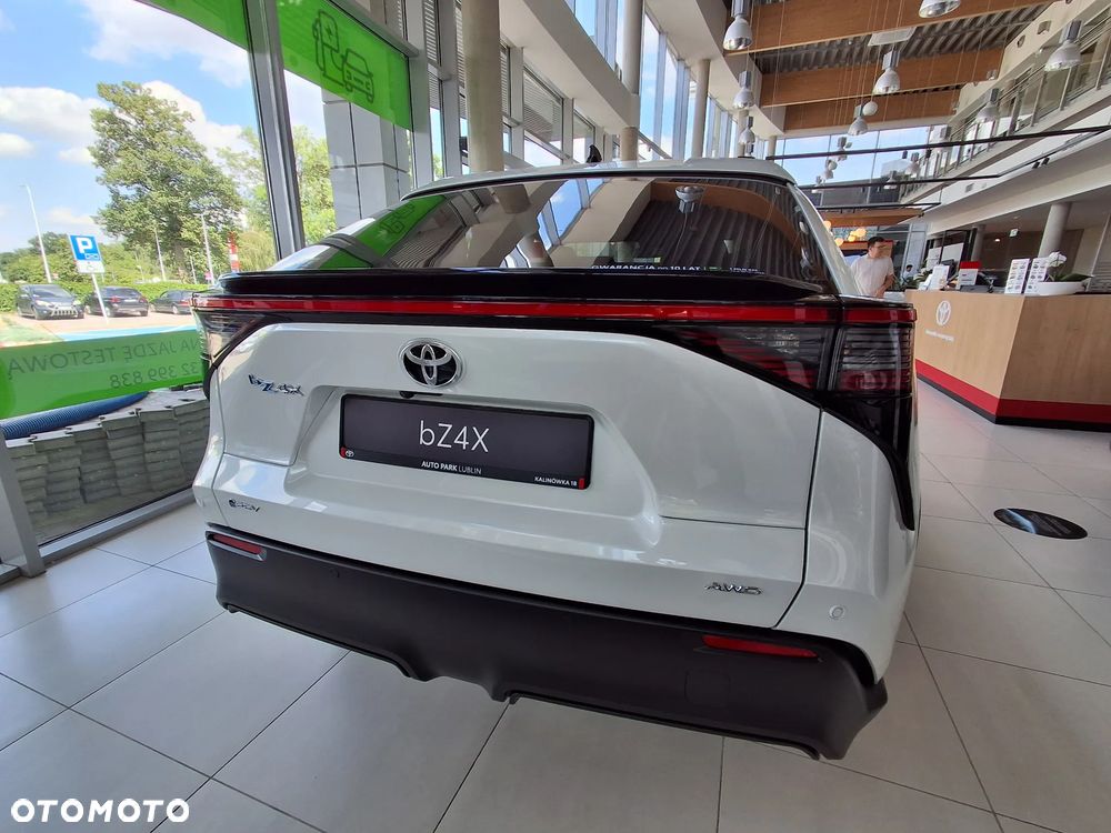 Toyota bZ4X 73.1kWh 4x4 Style - 13