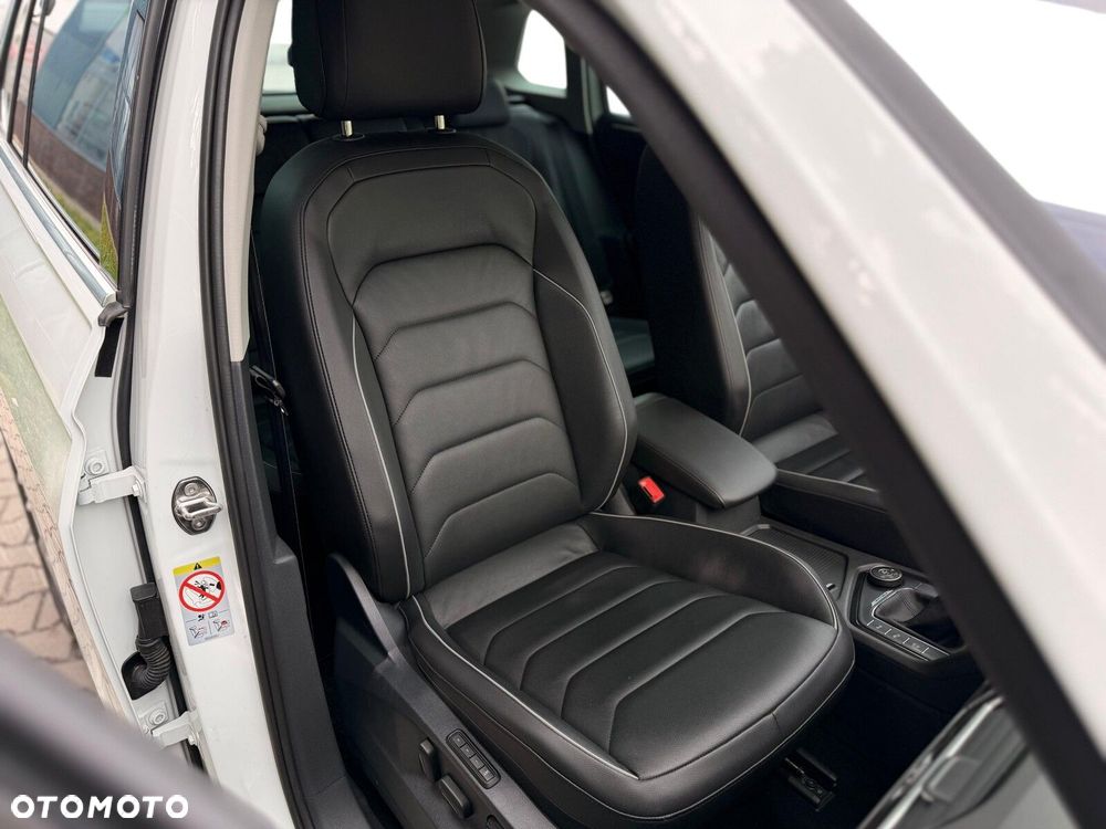 Volkswagen Tiguan 2.0 TDI SCR 4Mot Elegance DSG - 17