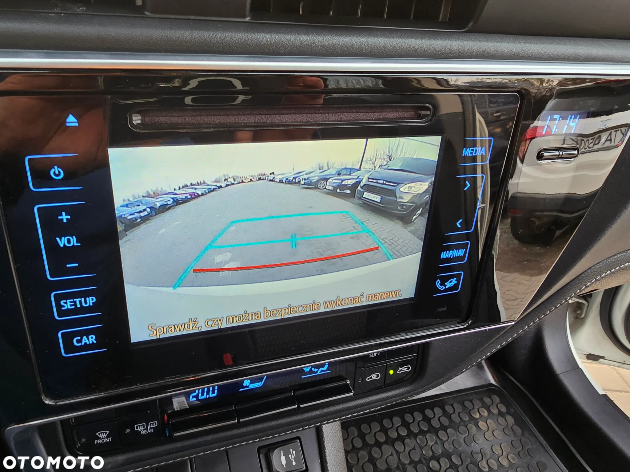 Toyota Auris - 27