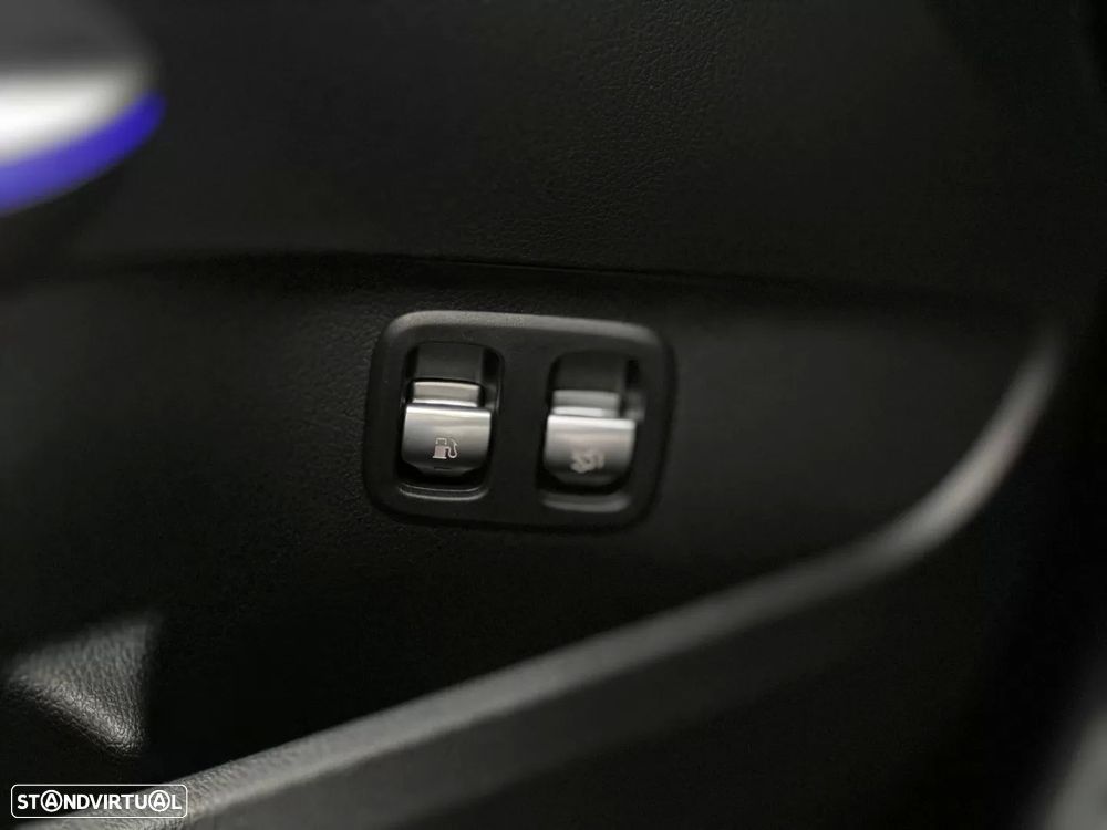 Mercedes-Benz C 300 e T 9G-TRONIC AMG Line - 40