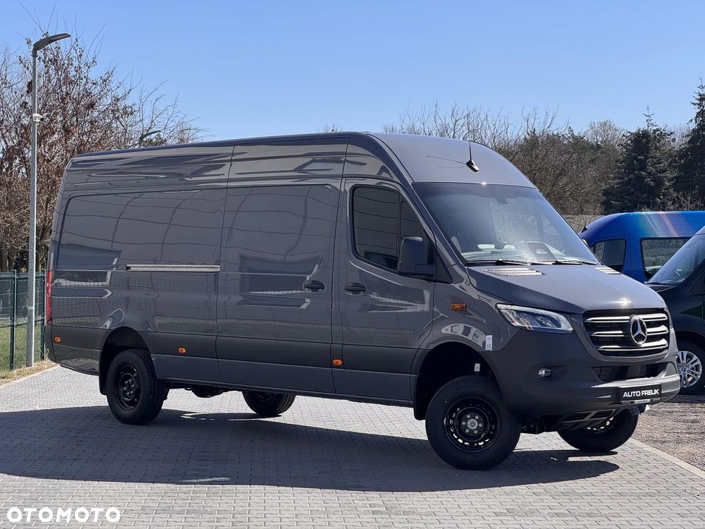 Mercedes-Benz Sprinter - 1
