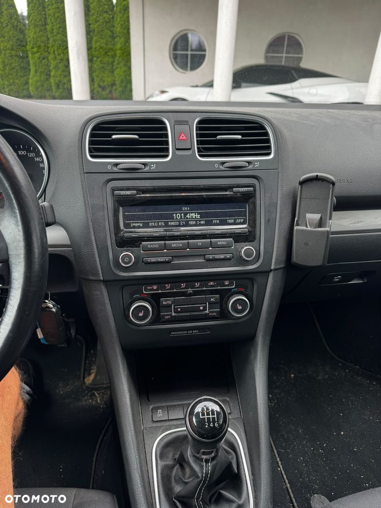 Volkswagen Golf 2.0 TDI DPF Style - 8