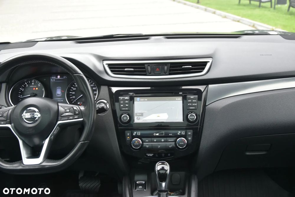 Nissan Qashqai 1.2 DIG-T Xtronic TEKNA+ - 16