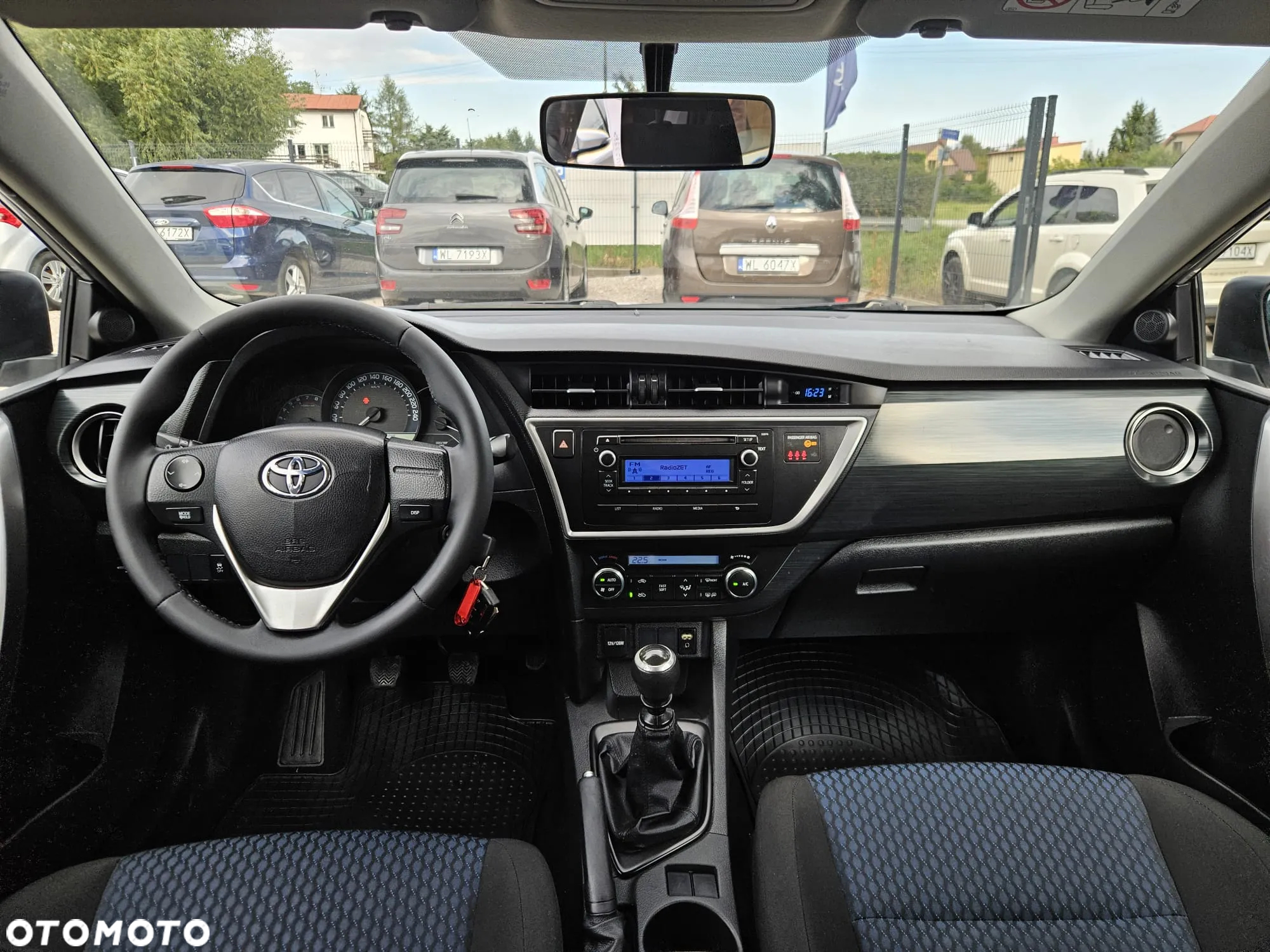 Toyota Auris 1.33 VVT-i Life - 18