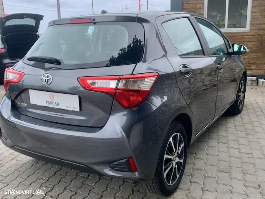 Toyota Yaris 1.4 D-4D Comfort+P.Style - 6