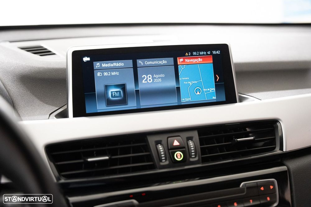 BMW X1 25 e xDrive Corporate Edition - 19