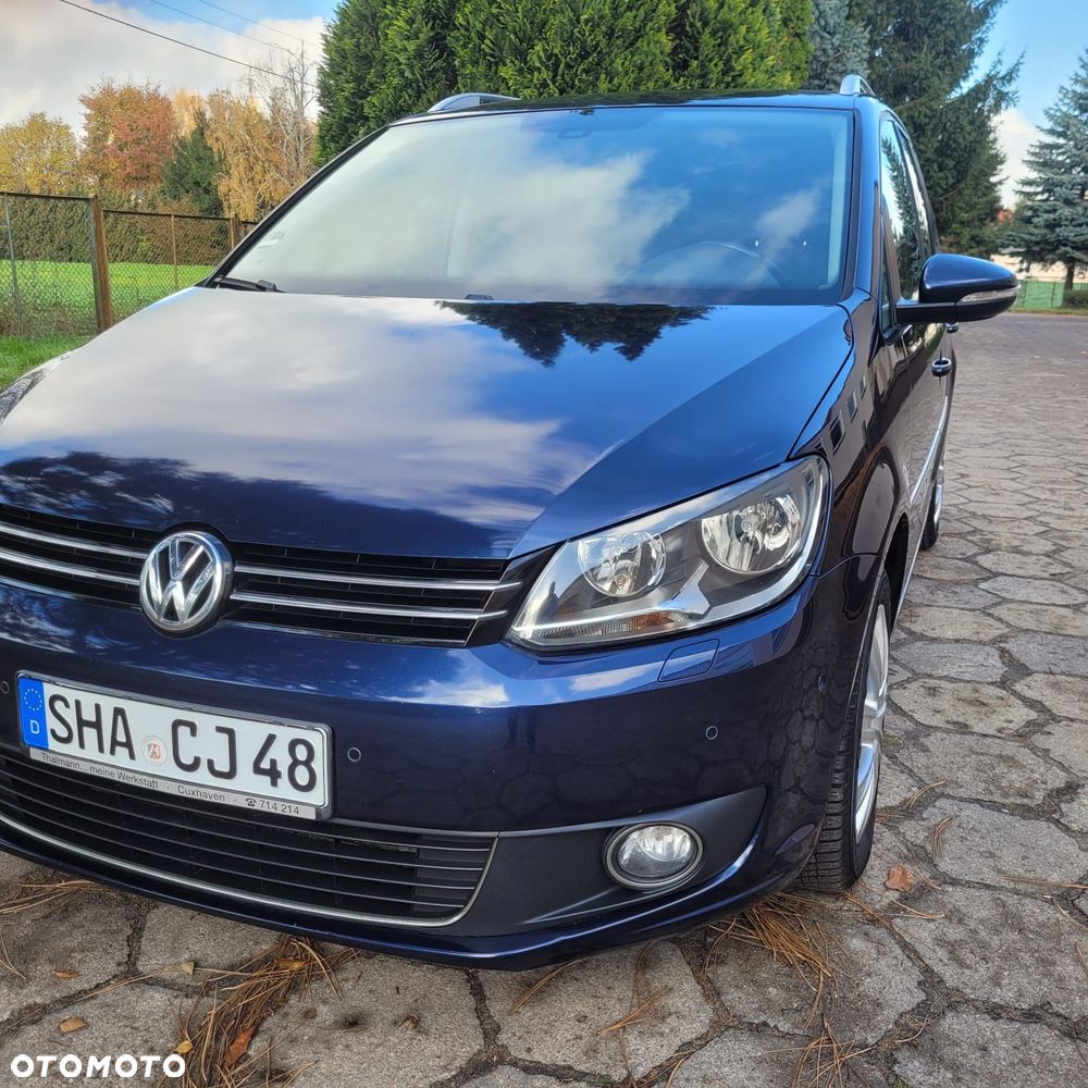 Volkswagen Touran 2011 photo 4