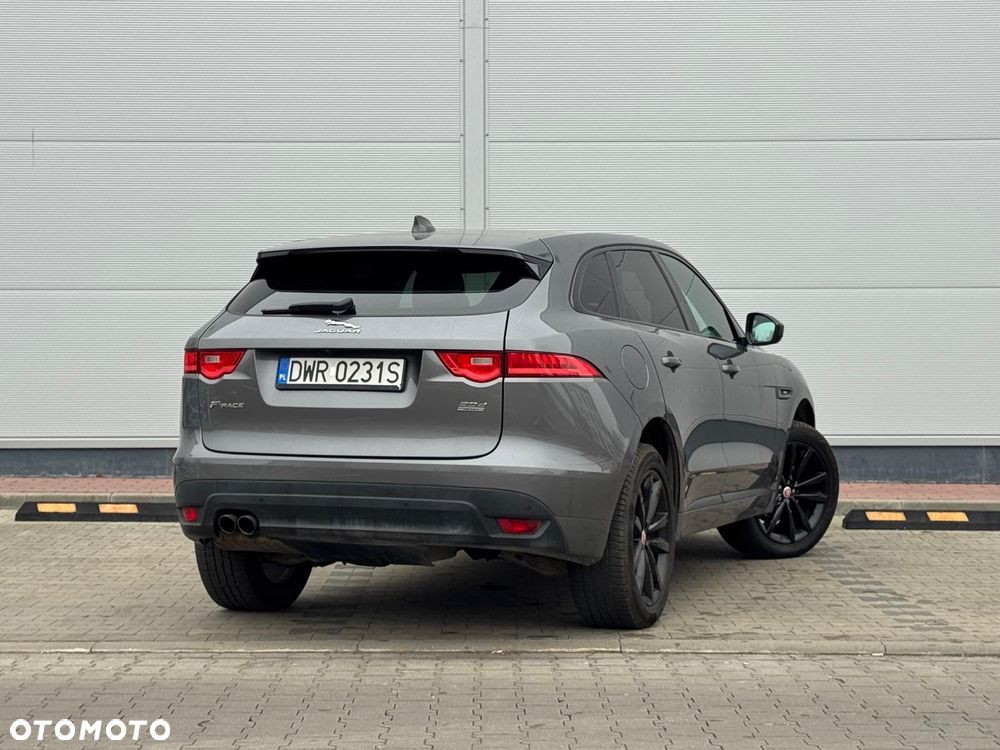 Jaguar F-Pace 2.0 i4D AWD R-Sport - 5