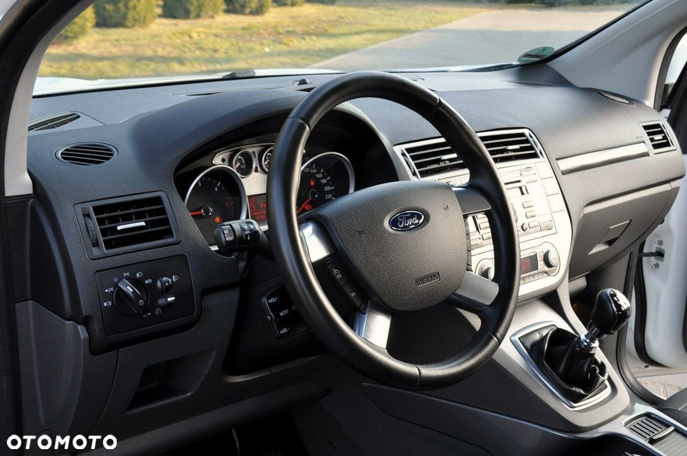 Ford Kuga - 22