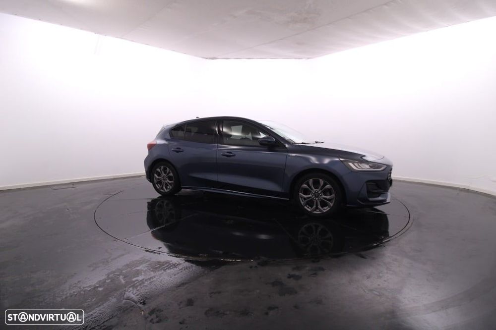 Ford Focus 1.0 EcoBoost MHEV ST-Line - 11