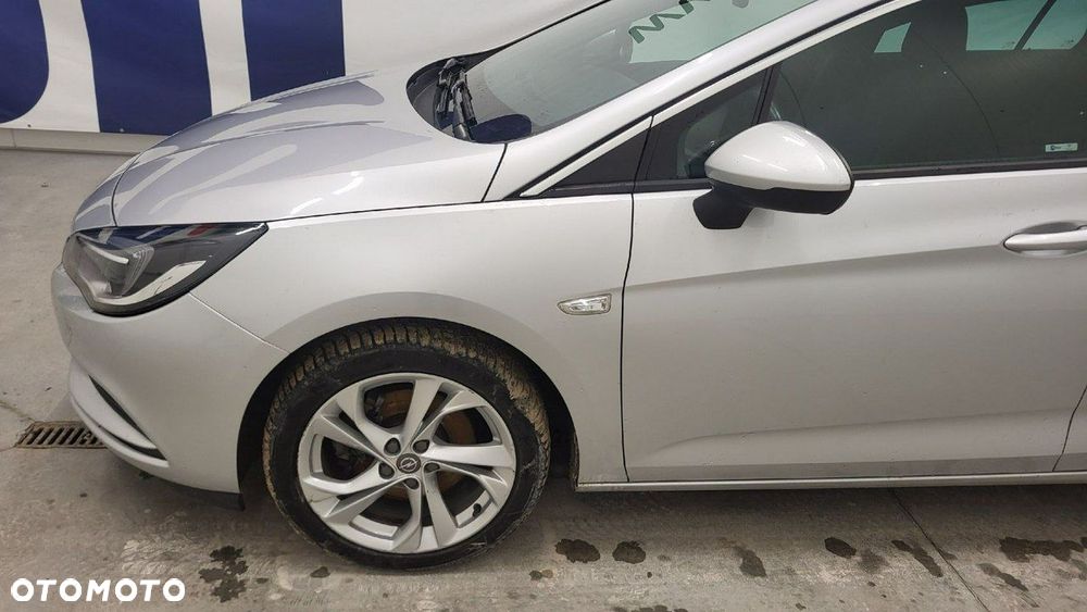 Opel Astra 1.6 CDTI Dynamic S&S - 10