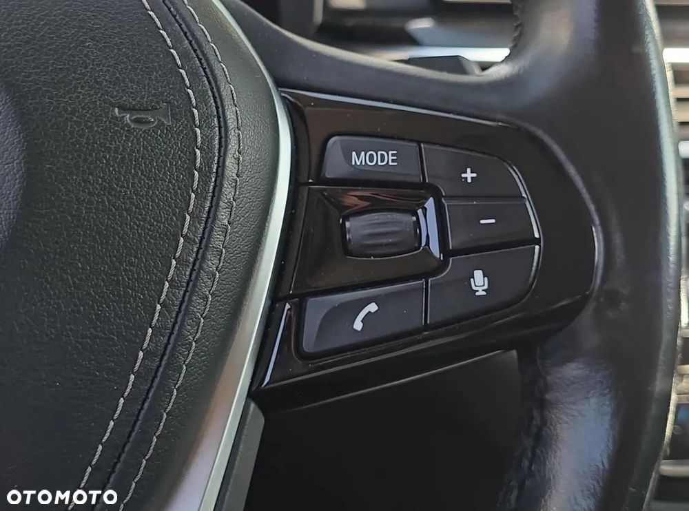 BMW Seria 5 520d Luxury Line sport - 15