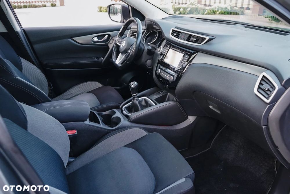 Nissan Qashqai 1.2 DIG-T Tekna EU6 - 25