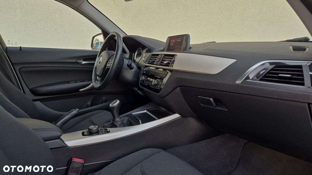 BMW Seria 1 116d Sport Line Shadow - 30