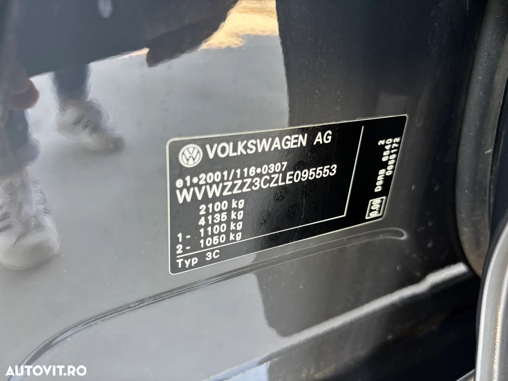 Volkswagen Passat - 35