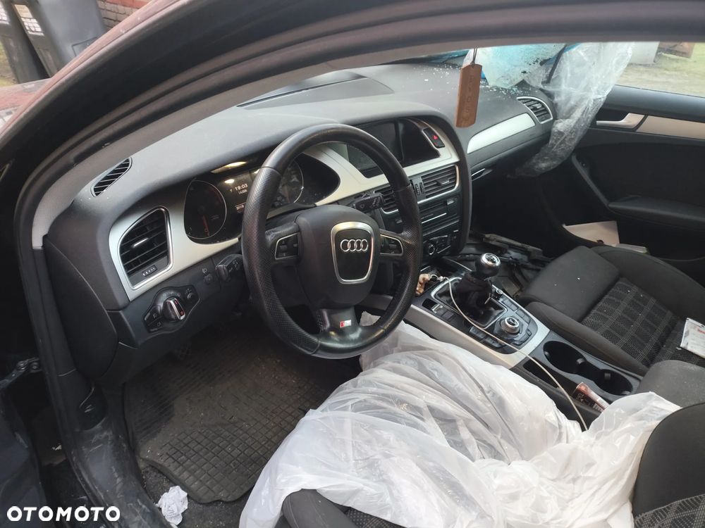Audi A4 Avant 2.0 TDI DPF - 2