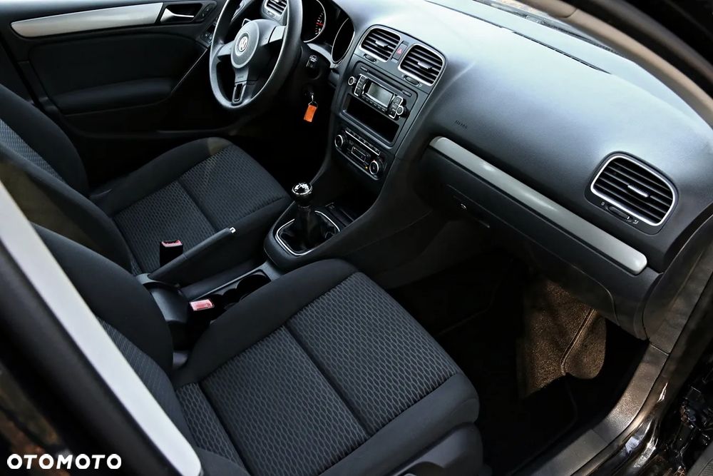 Volkswagen Golf 2.0 TDI DPF Comfortline - 8