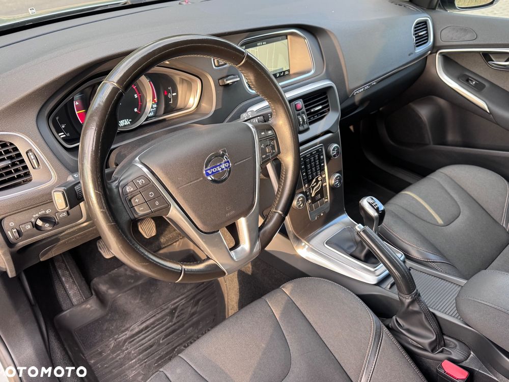 Volvo V40 D3 Inscription - 35