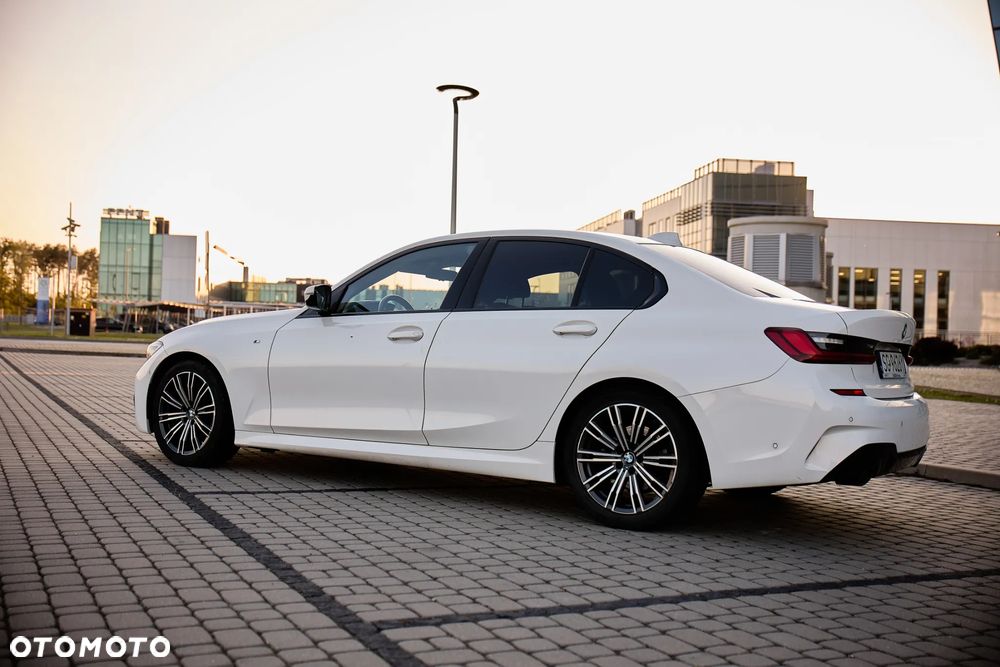 BMW Seria 3 - 16