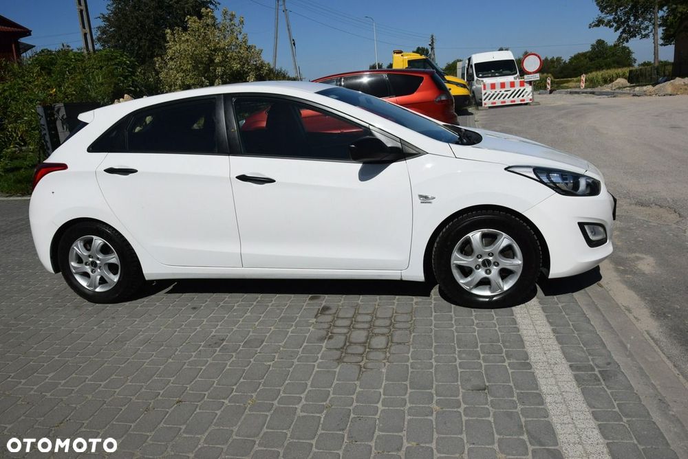 Hyundai i30 1.4 Classic - 9
