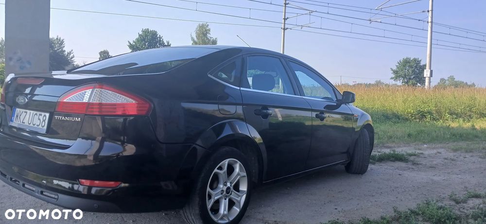 Ford Mondeo 1.8 Ambiente - 6