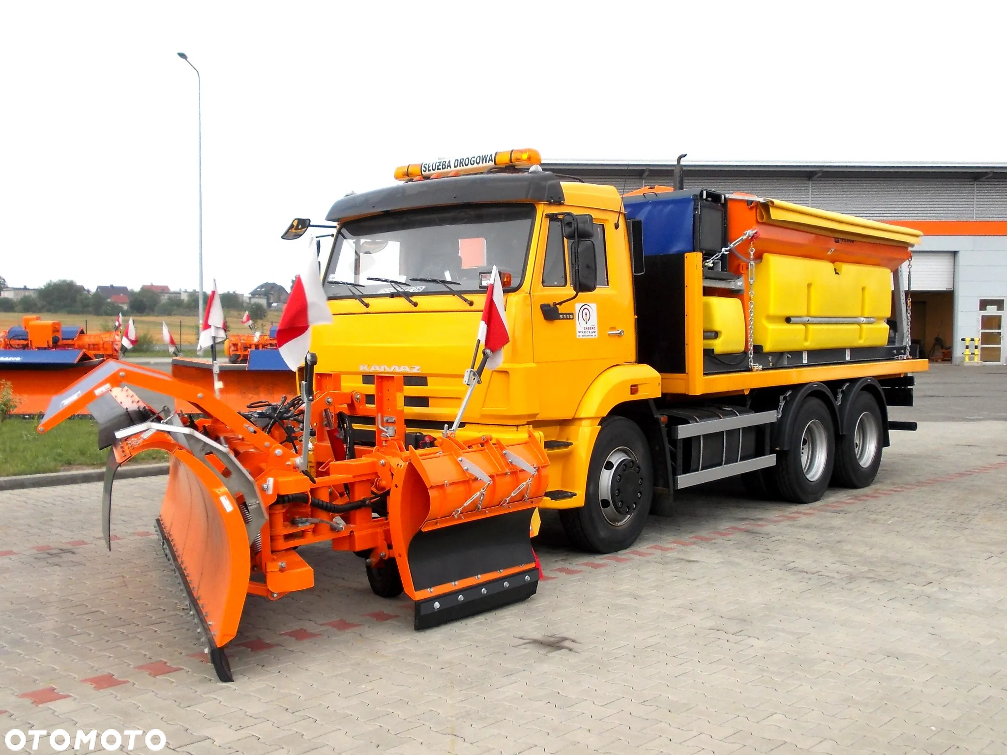 Inny 6x4 pług-piaskarka - 5
