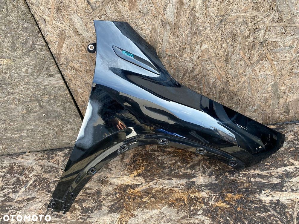 Mercedes GLA 247 EQA błotnik prawy przedni - 9