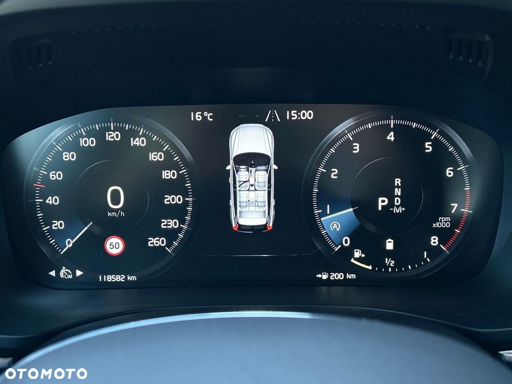 Volvo XC 60 B4 B Momentum - 23