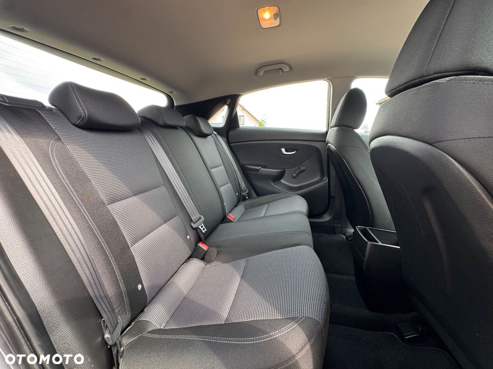 Hyundai i30 - 23