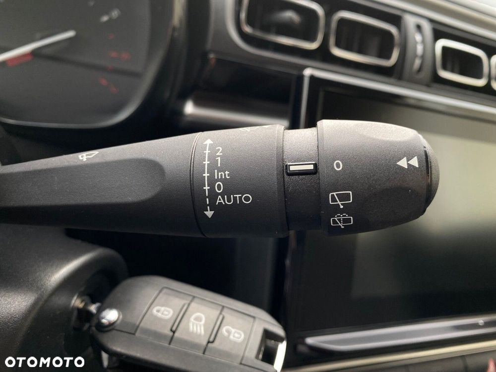 Citroën C3 1.2 PureTech Shine - 26