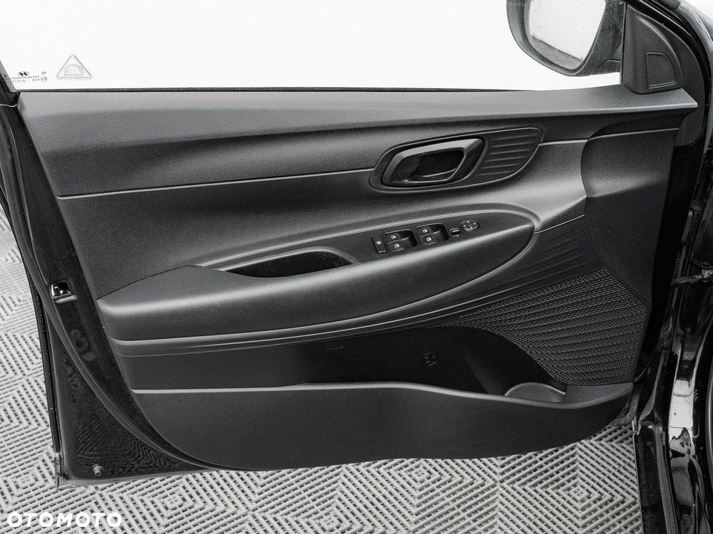 Hyundai i20 1.2 Pure - 13