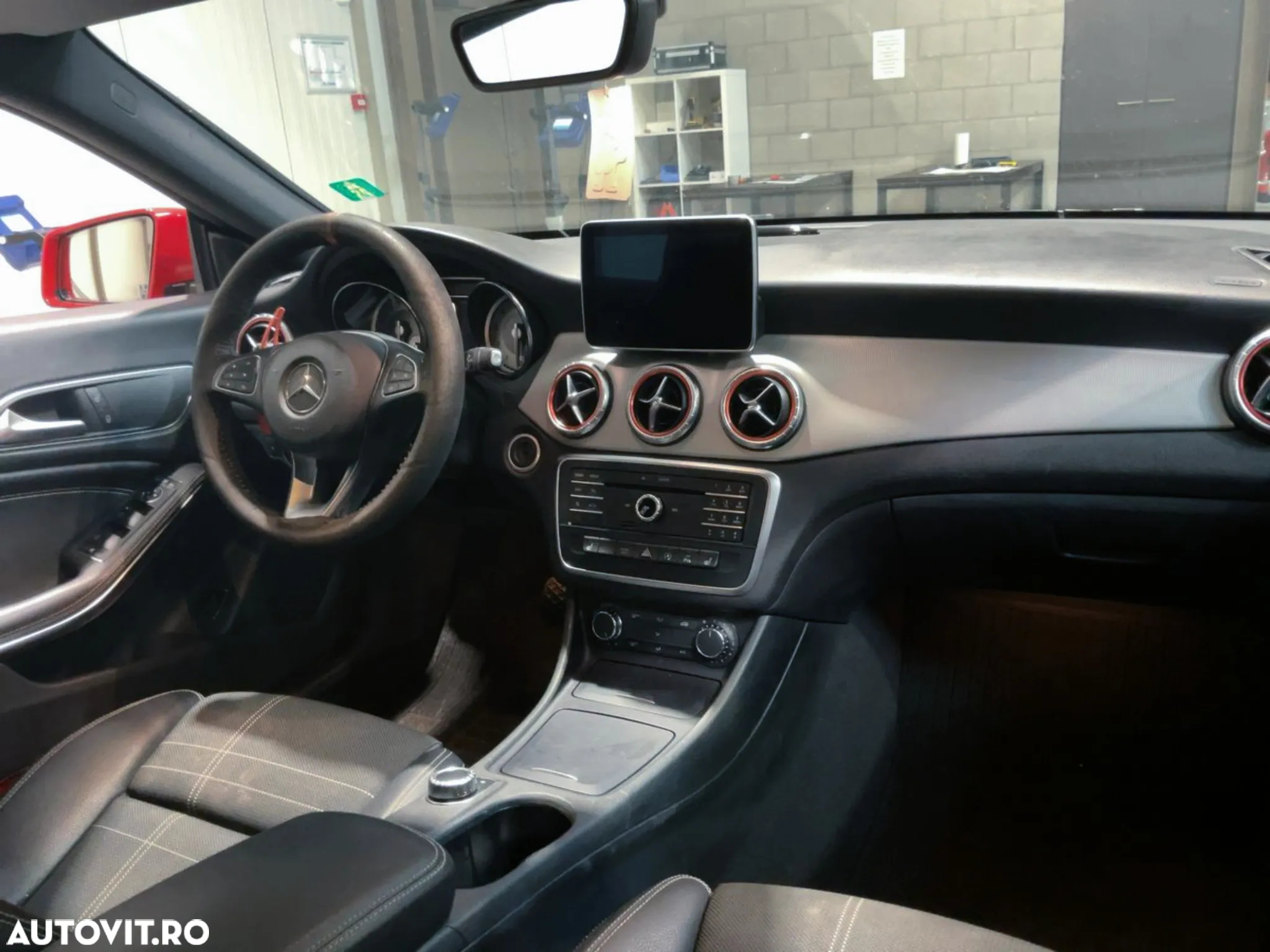 Mercedes-Benz CLA 200 7G-DCT Urban - 5