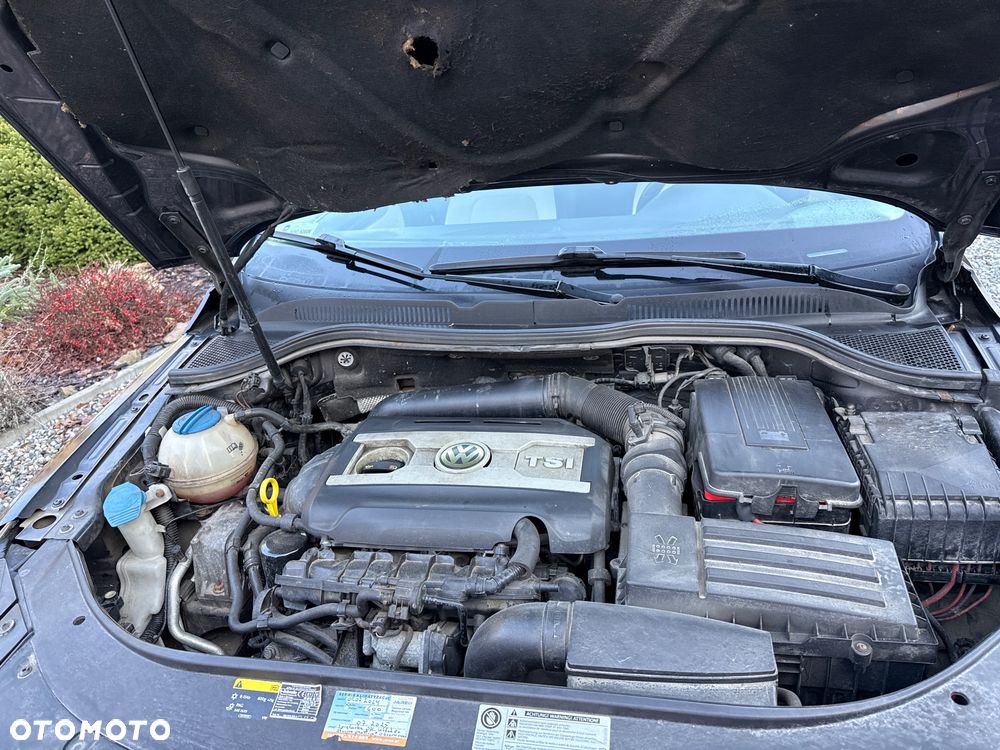 Volkswagen Passat 1.8 TSI Exclusive - 39