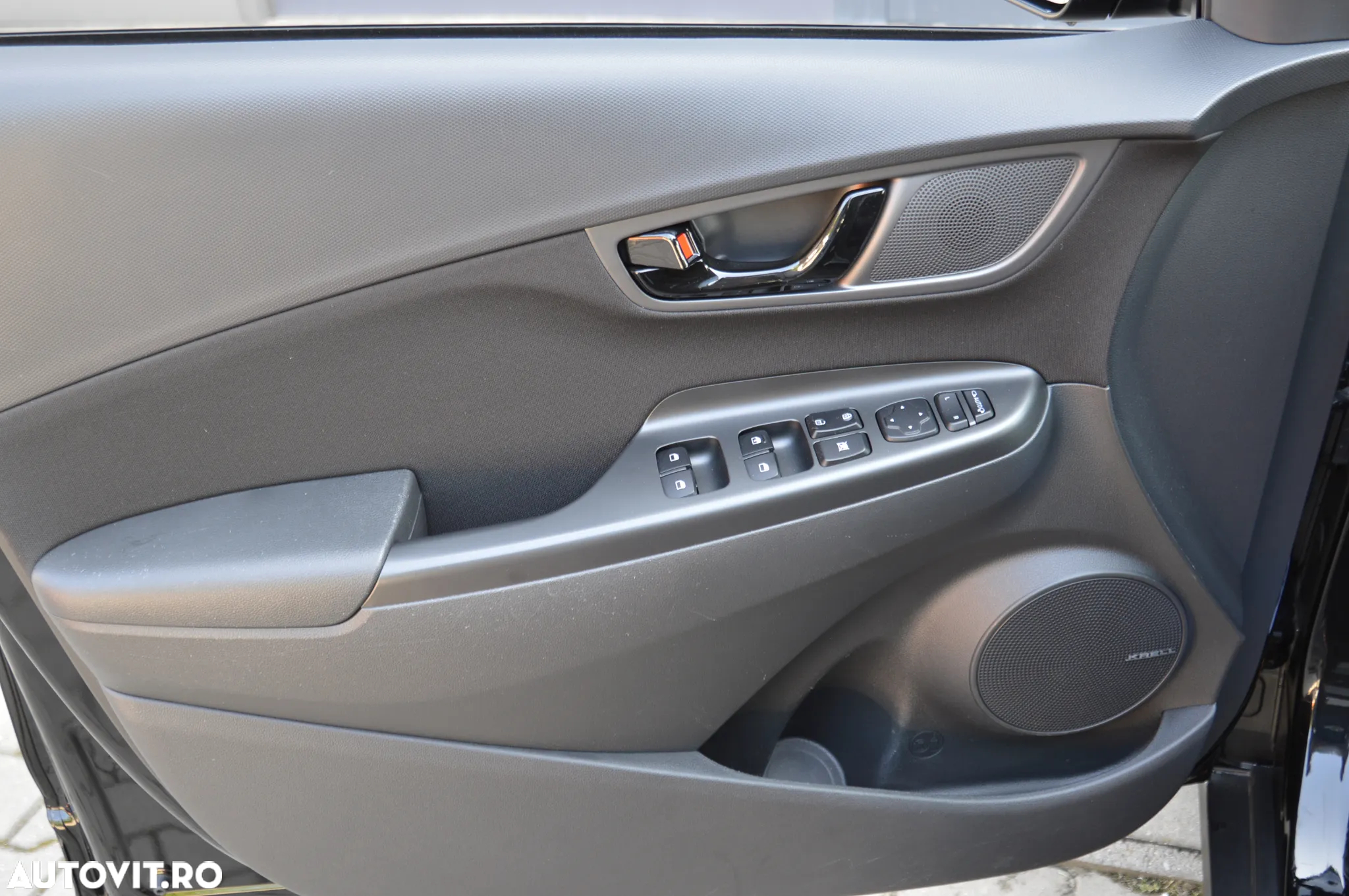 Hyundai KONA 1.6 GDI DCT Hybrid Select - 33
