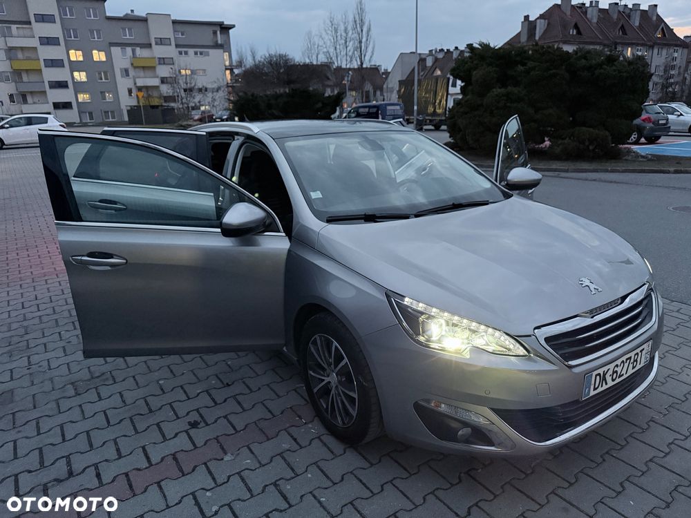 Peugeot 308 PureTech 130 GPF Stop & Start Allure Business-Paket - 3